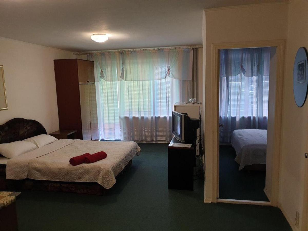 Mini Hotel Vesna Dnipro Exterior foto